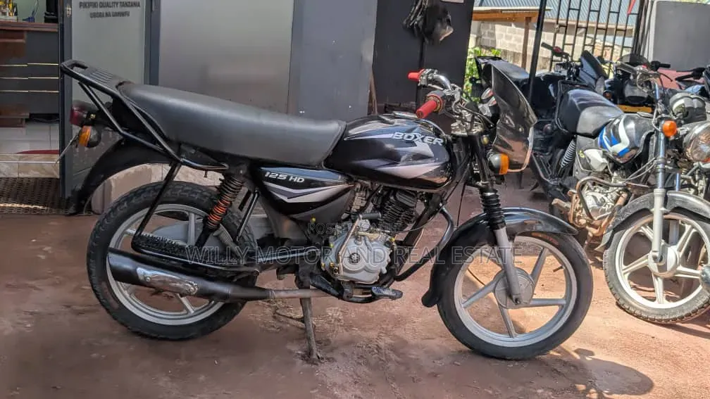 Bajaj Boxer 125 2023 Black