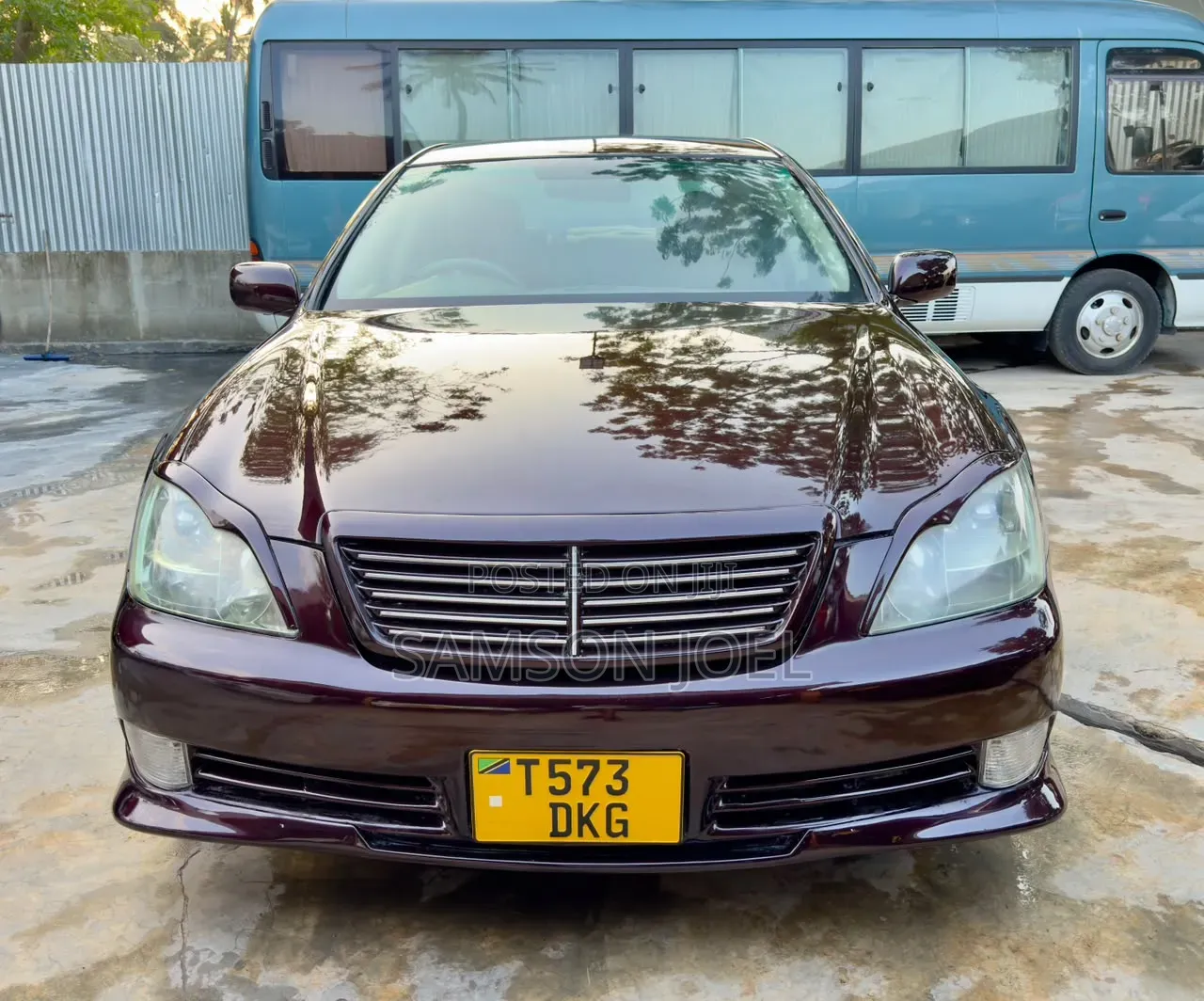 Toyota Crown Royale 2005 Purple