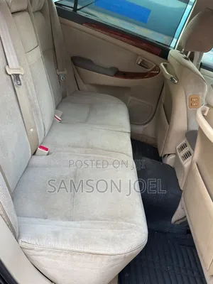 Toyota Crown Royale 2005 Purple