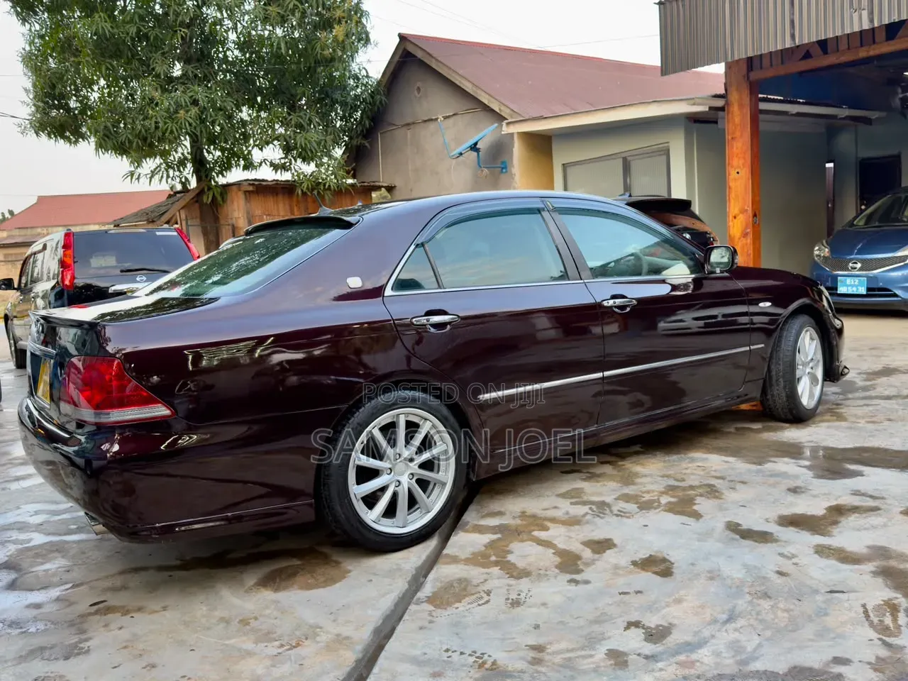 Toyota Crown Royale 2005 Purple