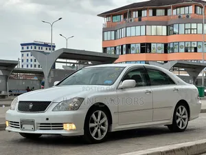 Toyota Crown Royale 2005 White