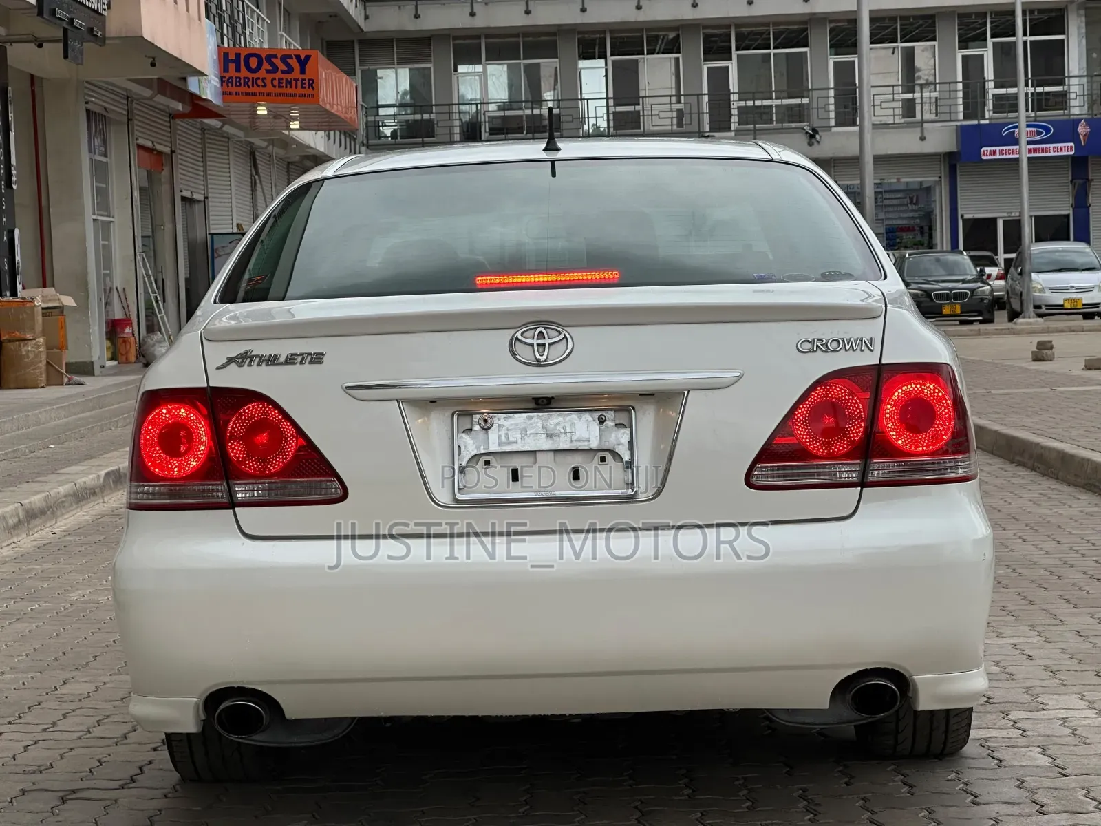 Toyota Crown Royale 2005 White