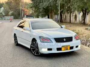 Toyota Crown 2006 Pearl