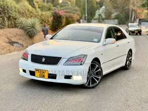 Toyota Crown 2006 Pearl