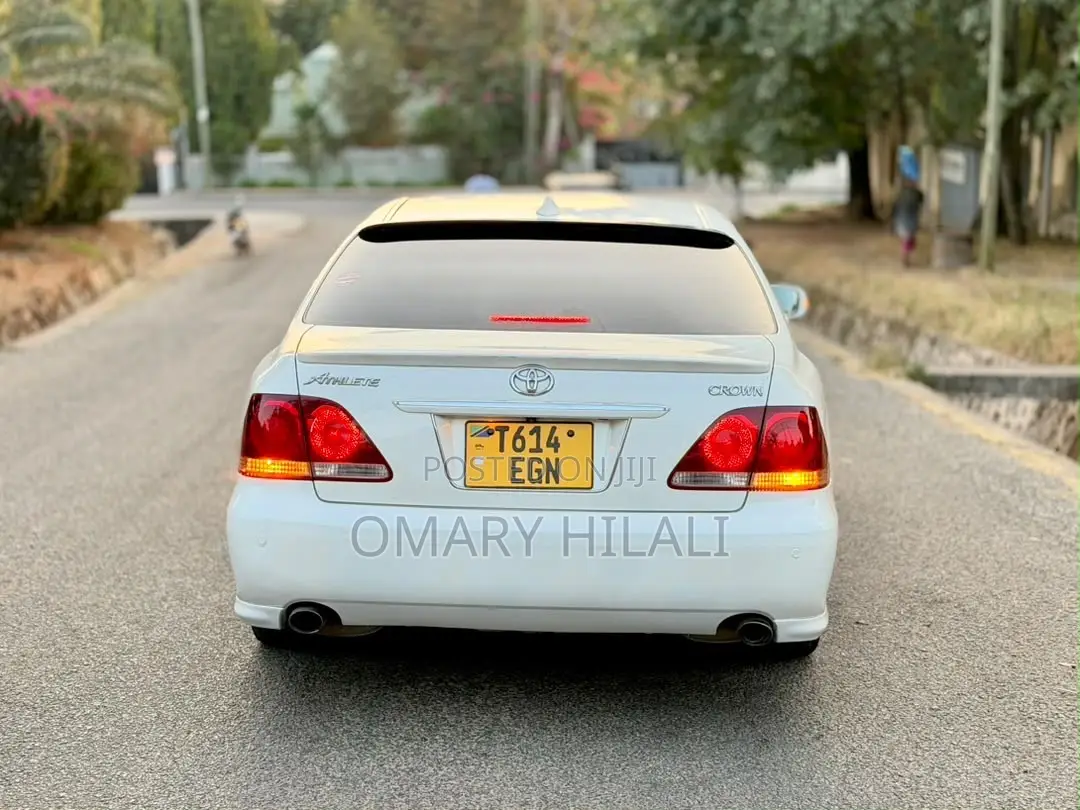 Toyota Crown 2006 Pearl