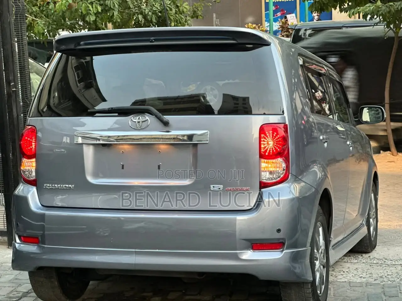 New Toyota Rumion 1.5 FWD 2023 Gray