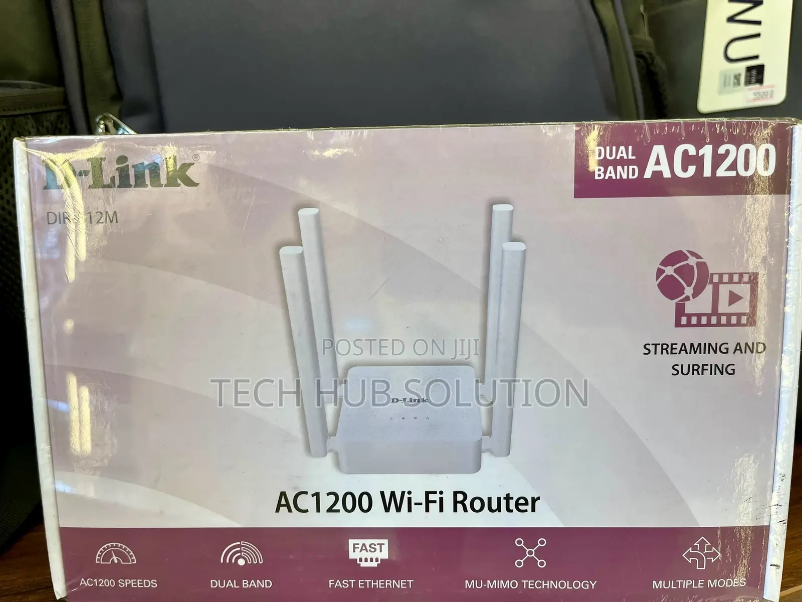 D-Link DIR-812M AC1200 Dual-Band Wi-Fi Router