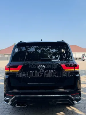Toyota Land Cruiser 2023 Black