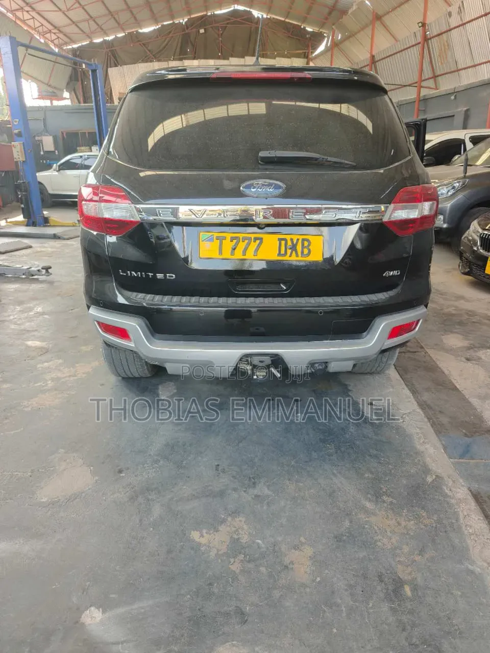 Ford Everest 2021 Black