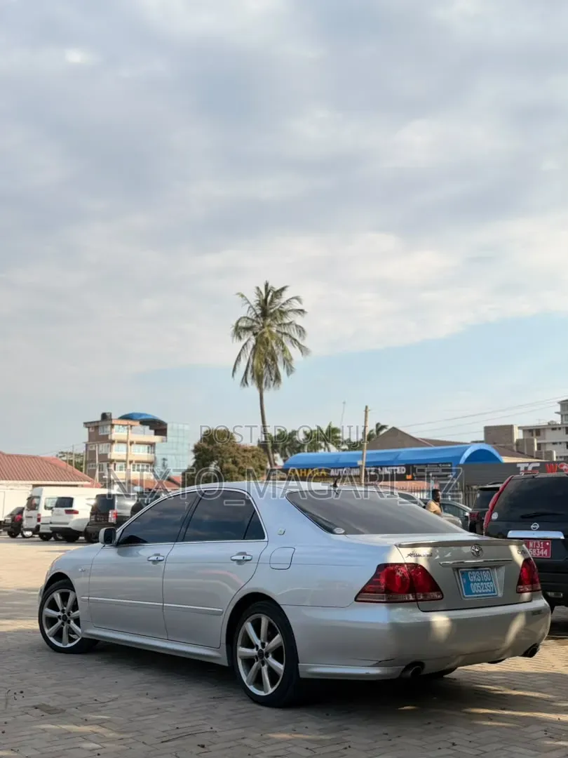 Toyota Crown 2007 Silver