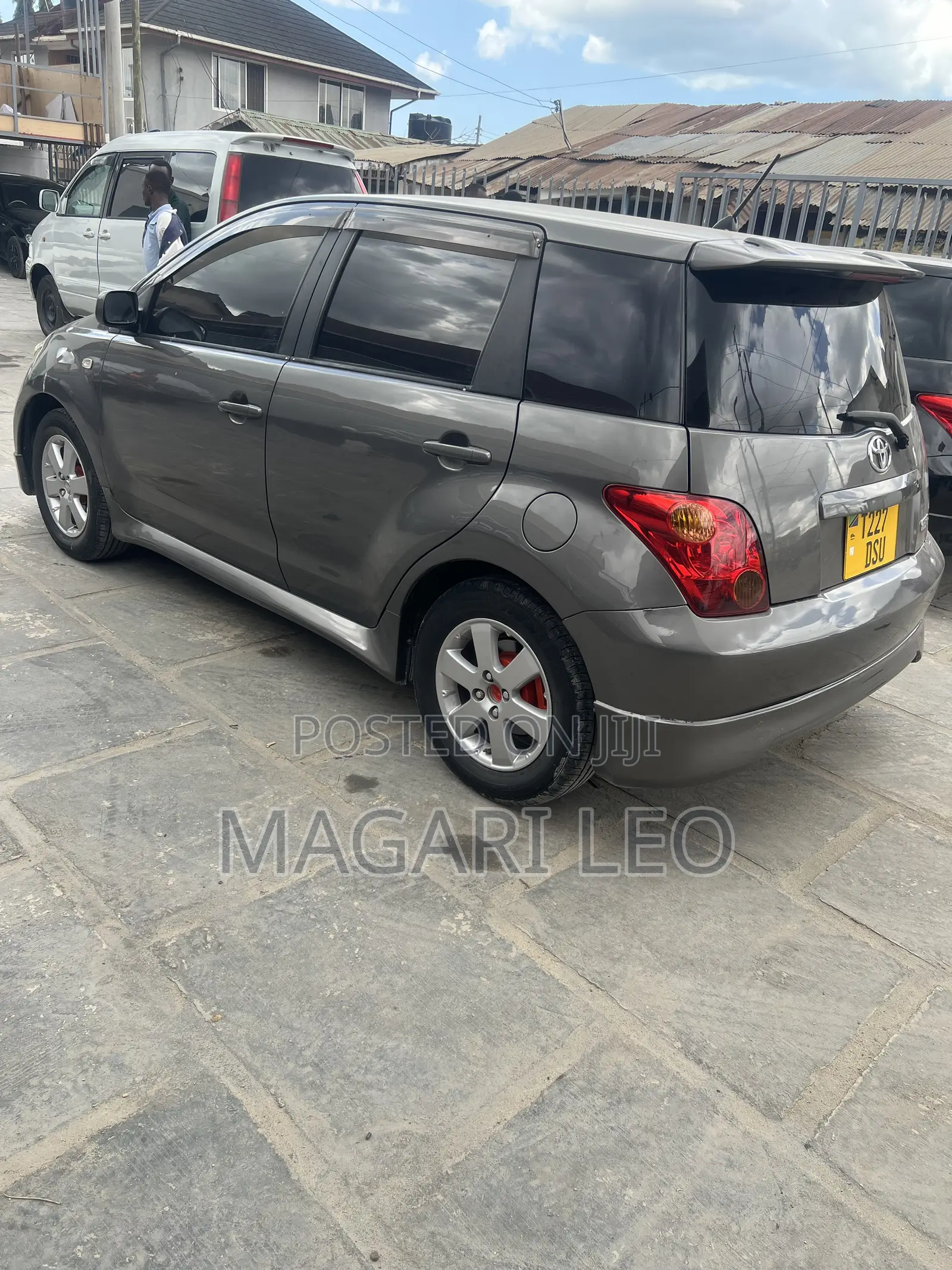 Toyota IST 2005 Gray