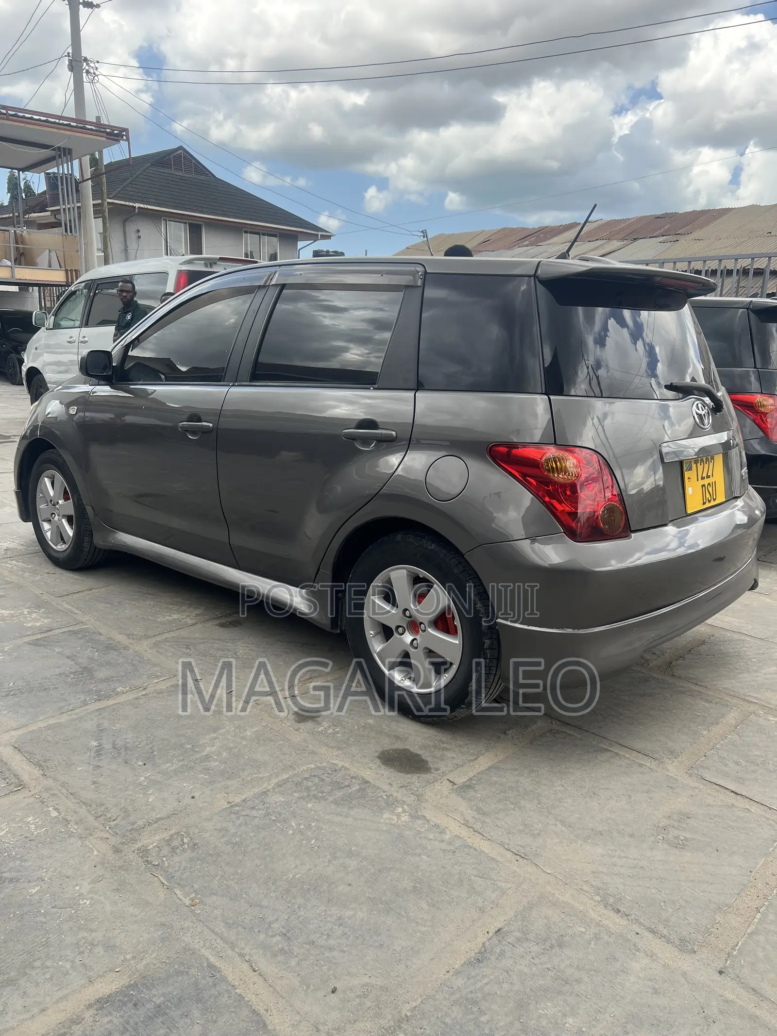 Toyota IST 2005 Gray