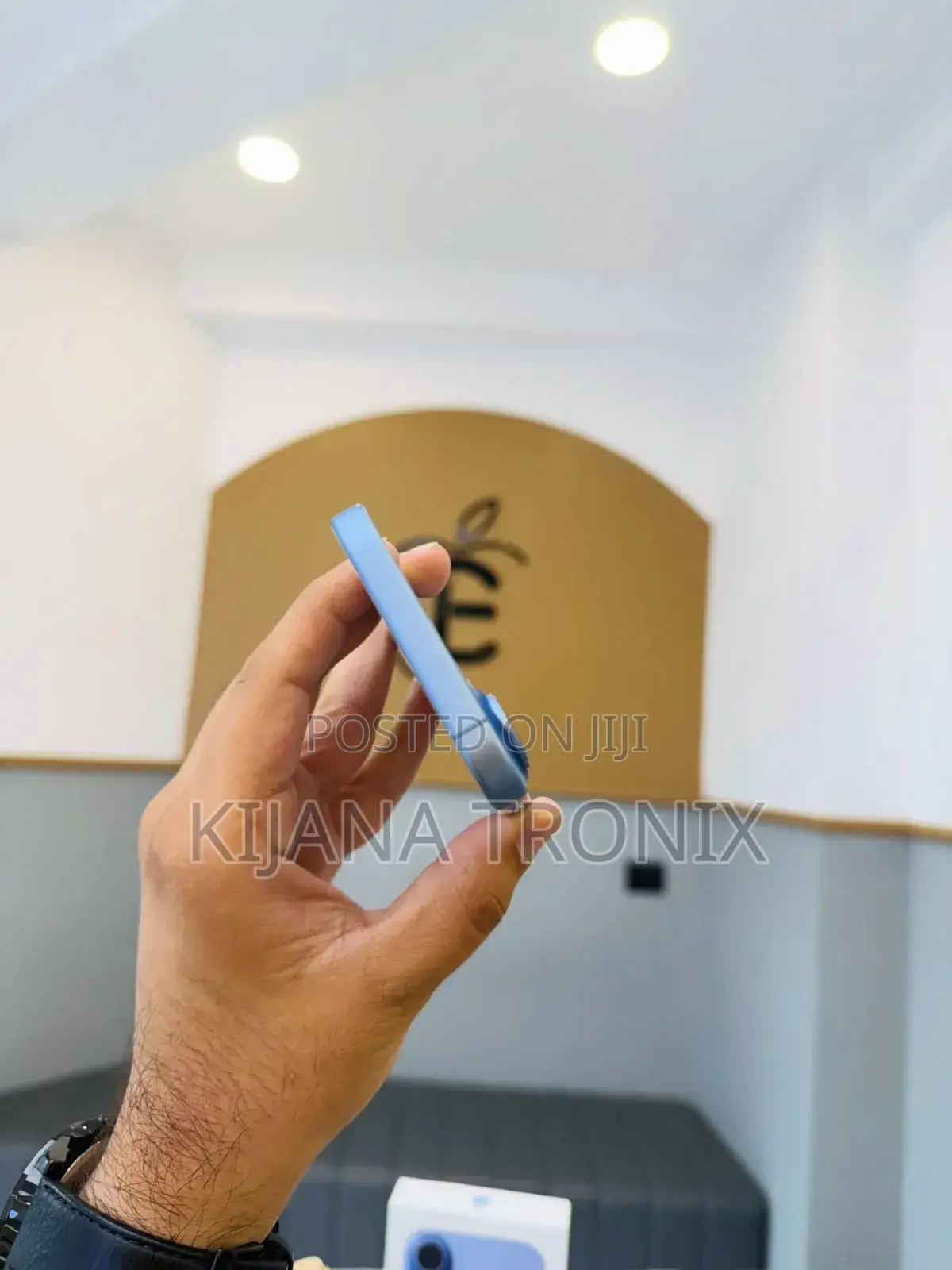 New Apple iPhone 16 128 GB Blue