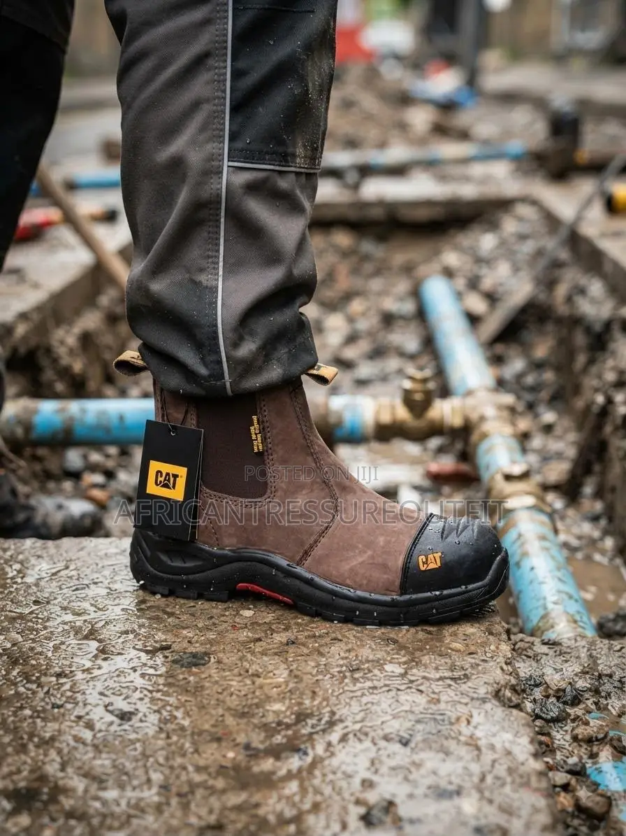 Cat Steel Toe Leather Slip-on Safety Boots Available