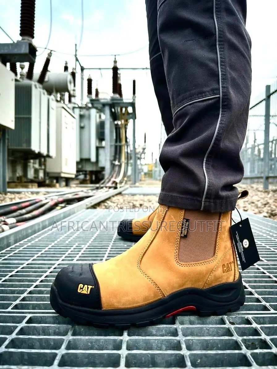 Cat Steel Toe Leather Slip-on Safety Boots Available
