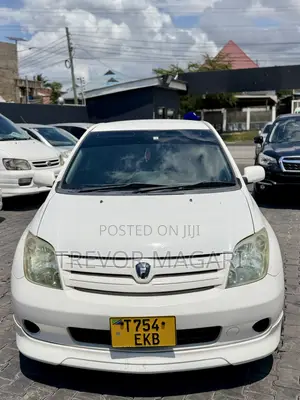 Toyota IST 2005 White