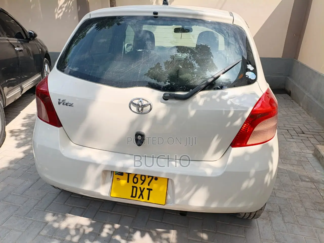 Toyota Vitz 2008 Ivory