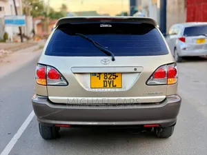 Toyota Harrier 2002 Silver