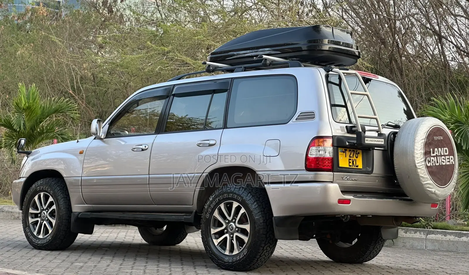 Toyota Land Cruiser 1999 Silver