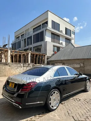 Mercedes-Benz E200 2017 Black