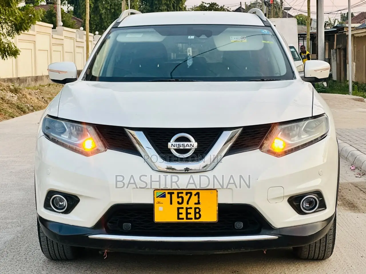 Nissan X-Trail 2.0 Petrol FWD 2013 White