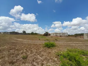 Kiwanja Kinauzwa Kigamboni Geza Ulole