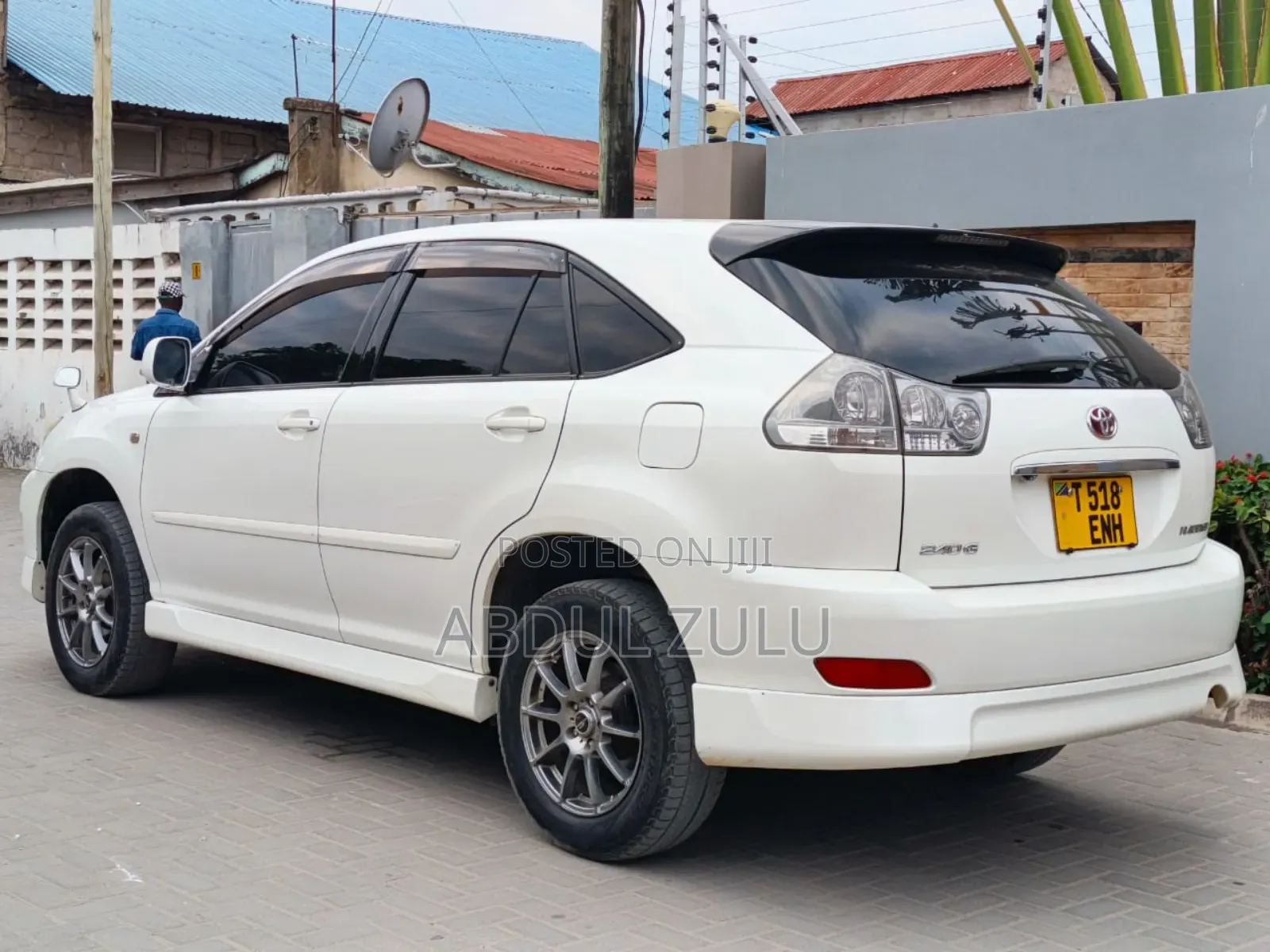 Toyota Harrier 2005 White