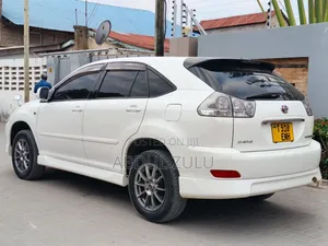 Toyota Harrier 2005 White
