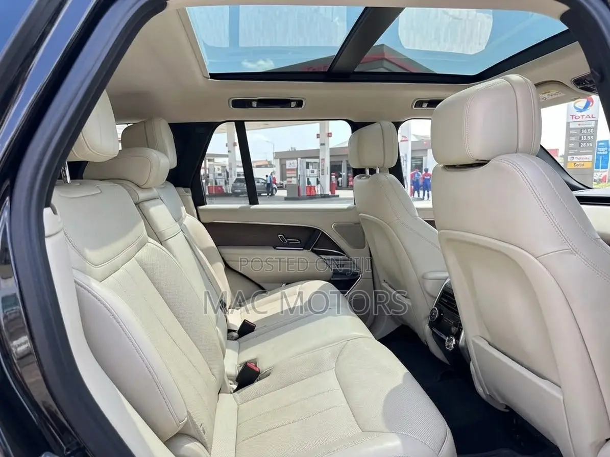 Land Rover Range Rover Vogue 2024 Green