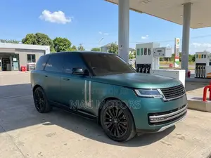 Land Rover Range Rover Vogue 2024 Green