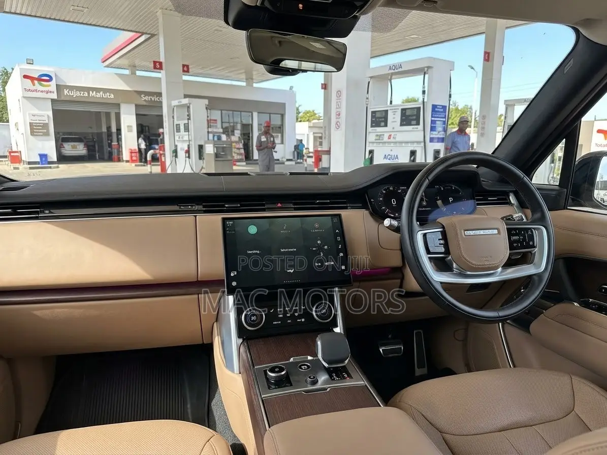 Land Rover Range Rover Vogue 2024 Green