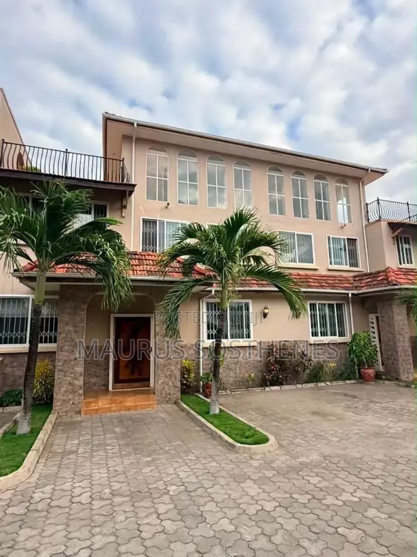 Furnished 4bdrm Villa in Oyster Bay for rent