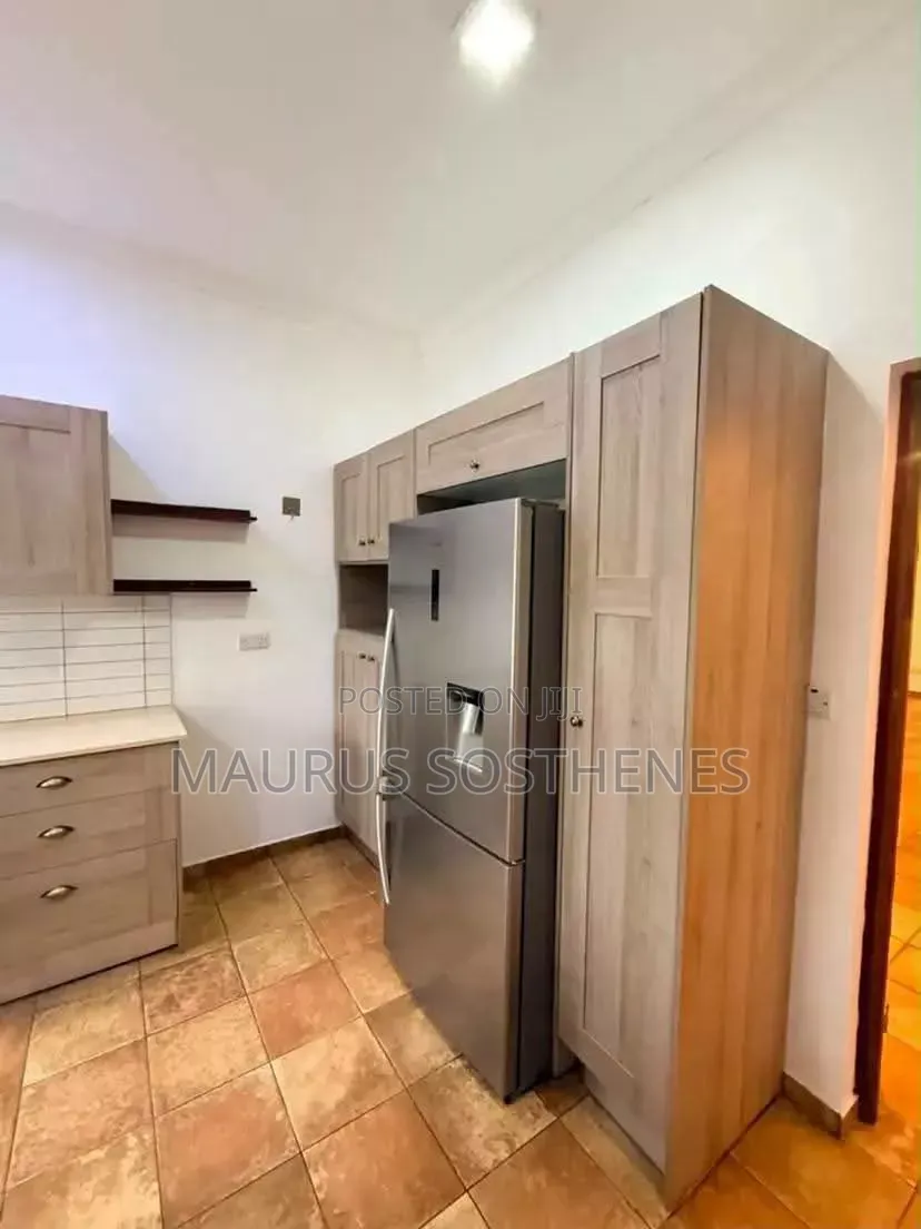 Furnished 4bdrm Villa in Oyster Bay for rent