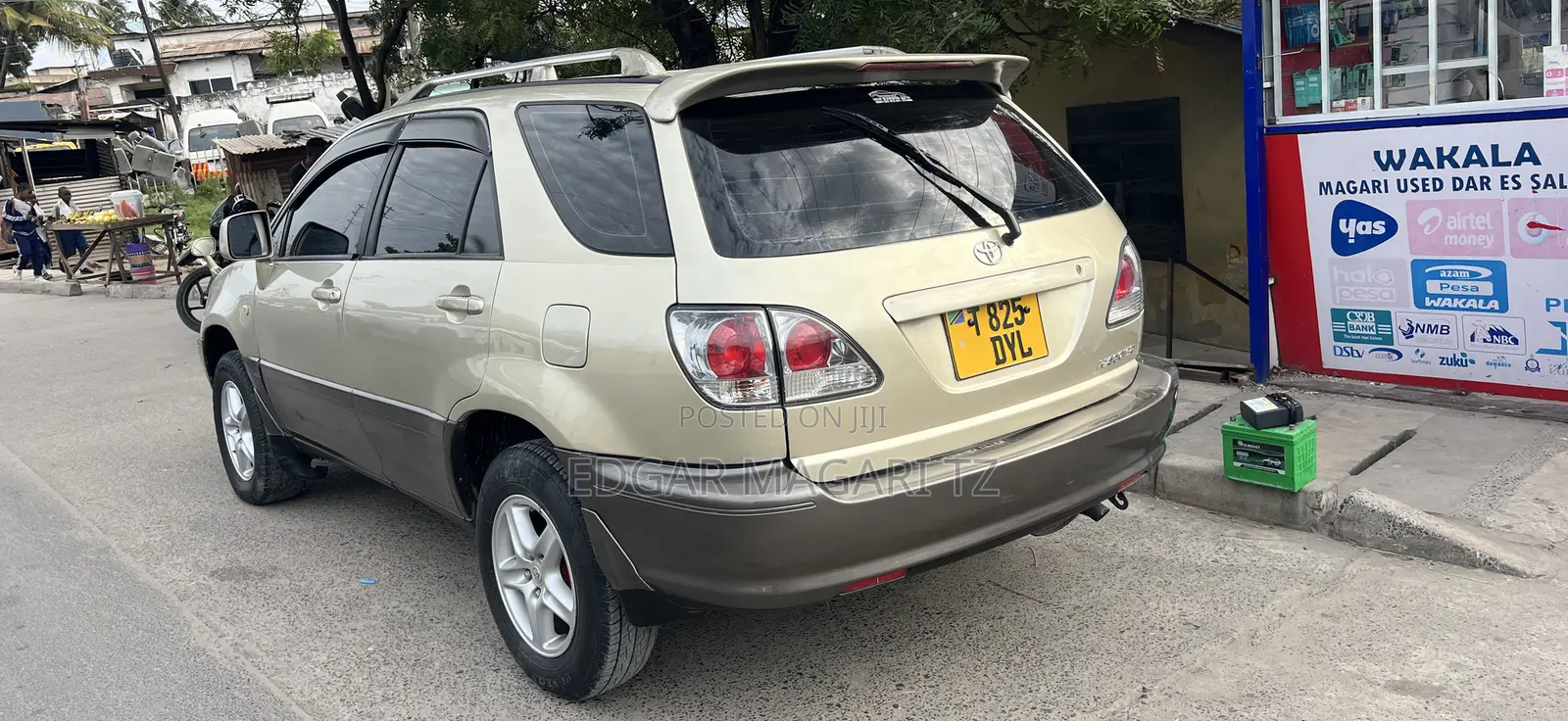 Toyota Harrier 2004 Silver