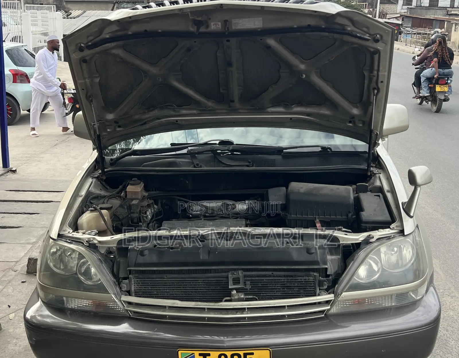 Toyota Harrier 2004 Silver