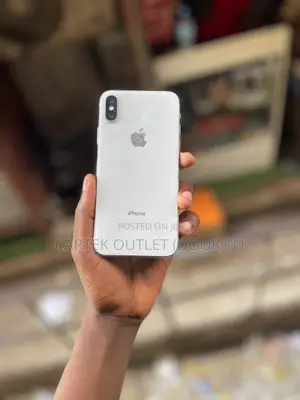 Apple iPhone X 64 GB White