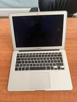 Laptop Apple MacBook Air 2010 4GB Intel Core 2 Duo SSD 256GB