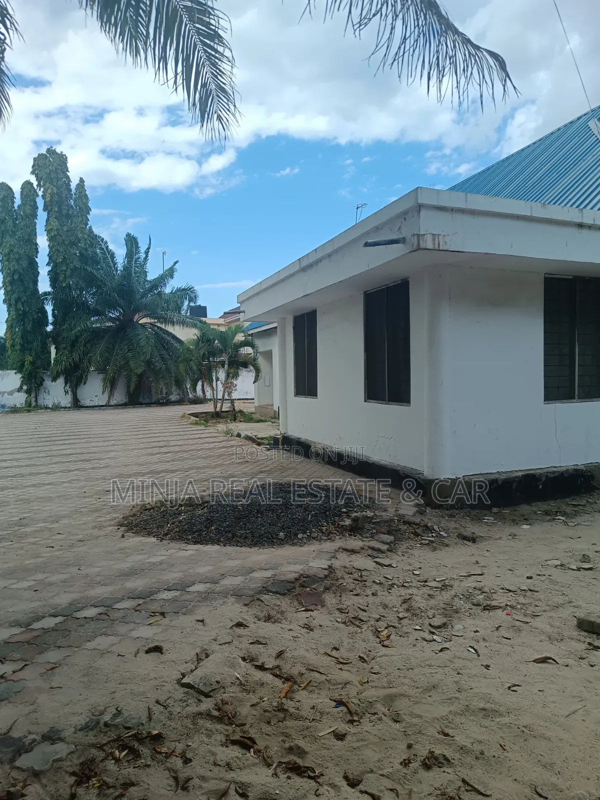 6bdrm House in Mikocheni for sale