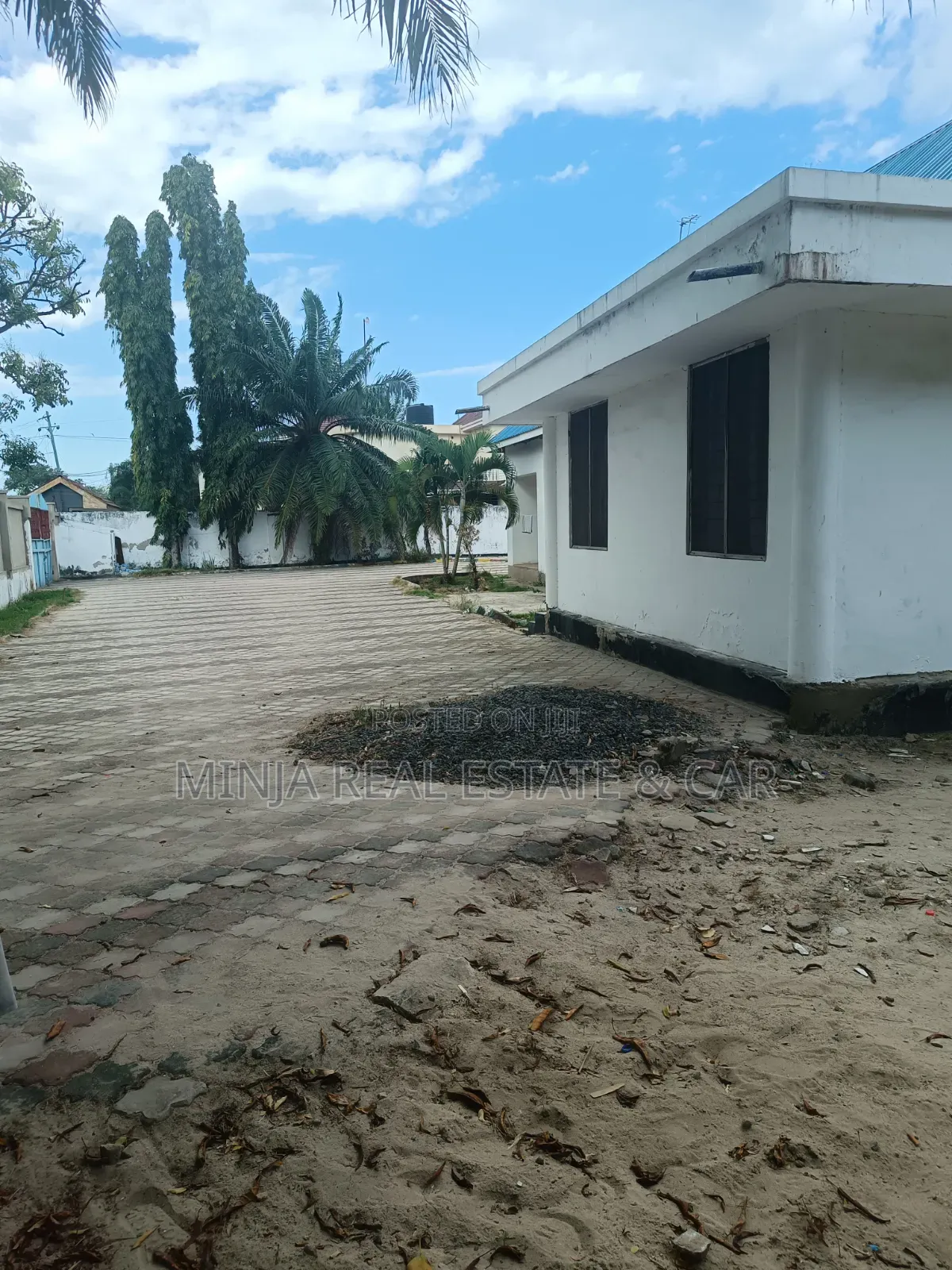 6bdrm House in Mikocheni for sale