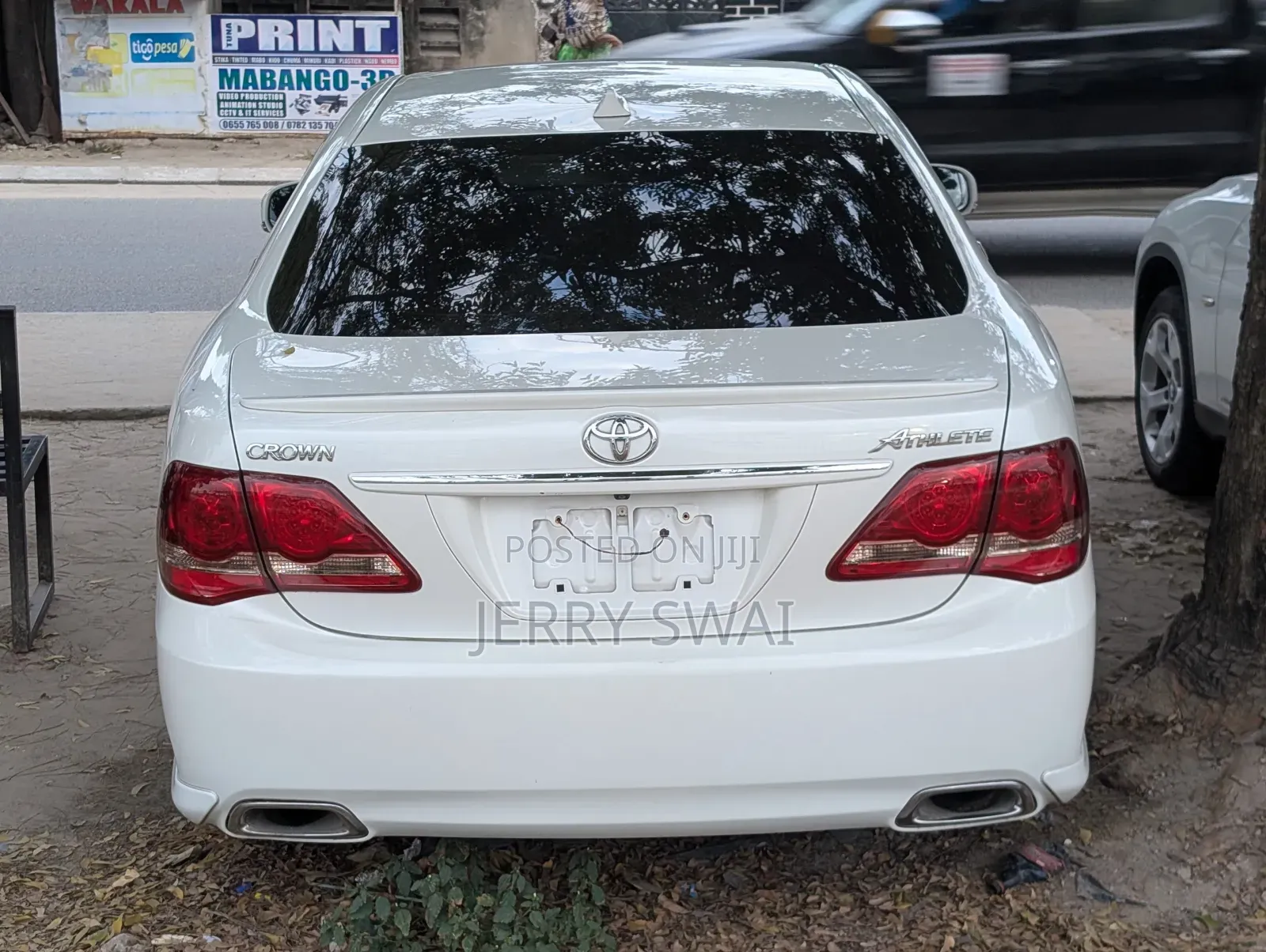 Toyota Crown 2009 White