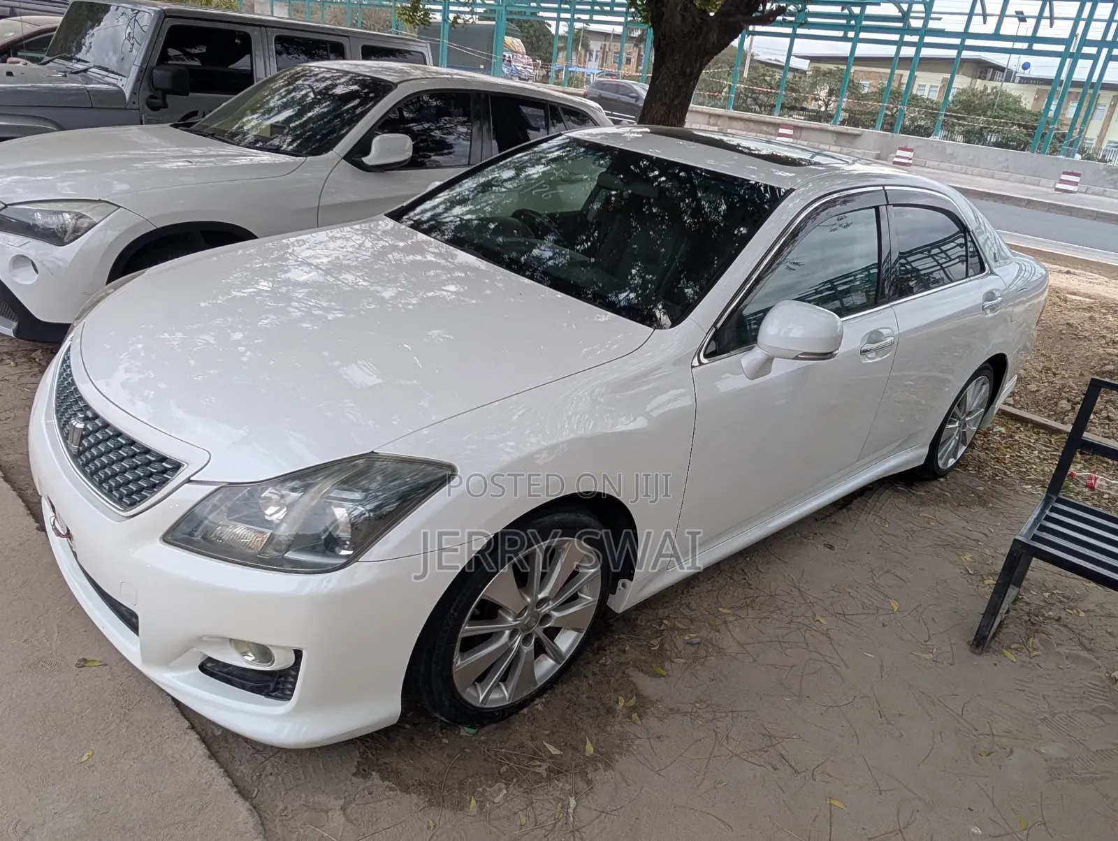 Toyota Crown 2009 White