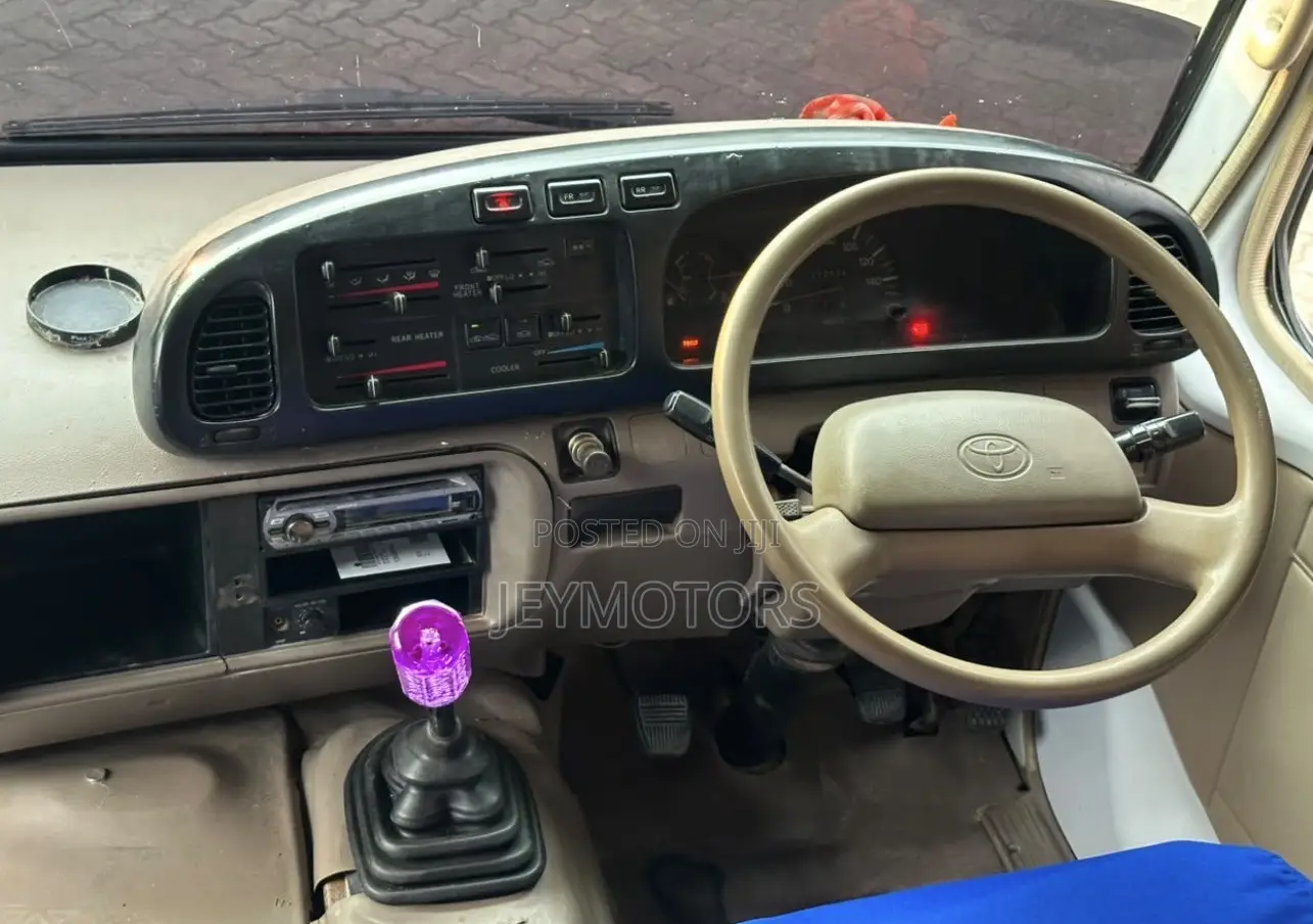Toyota Coaster 2000 White