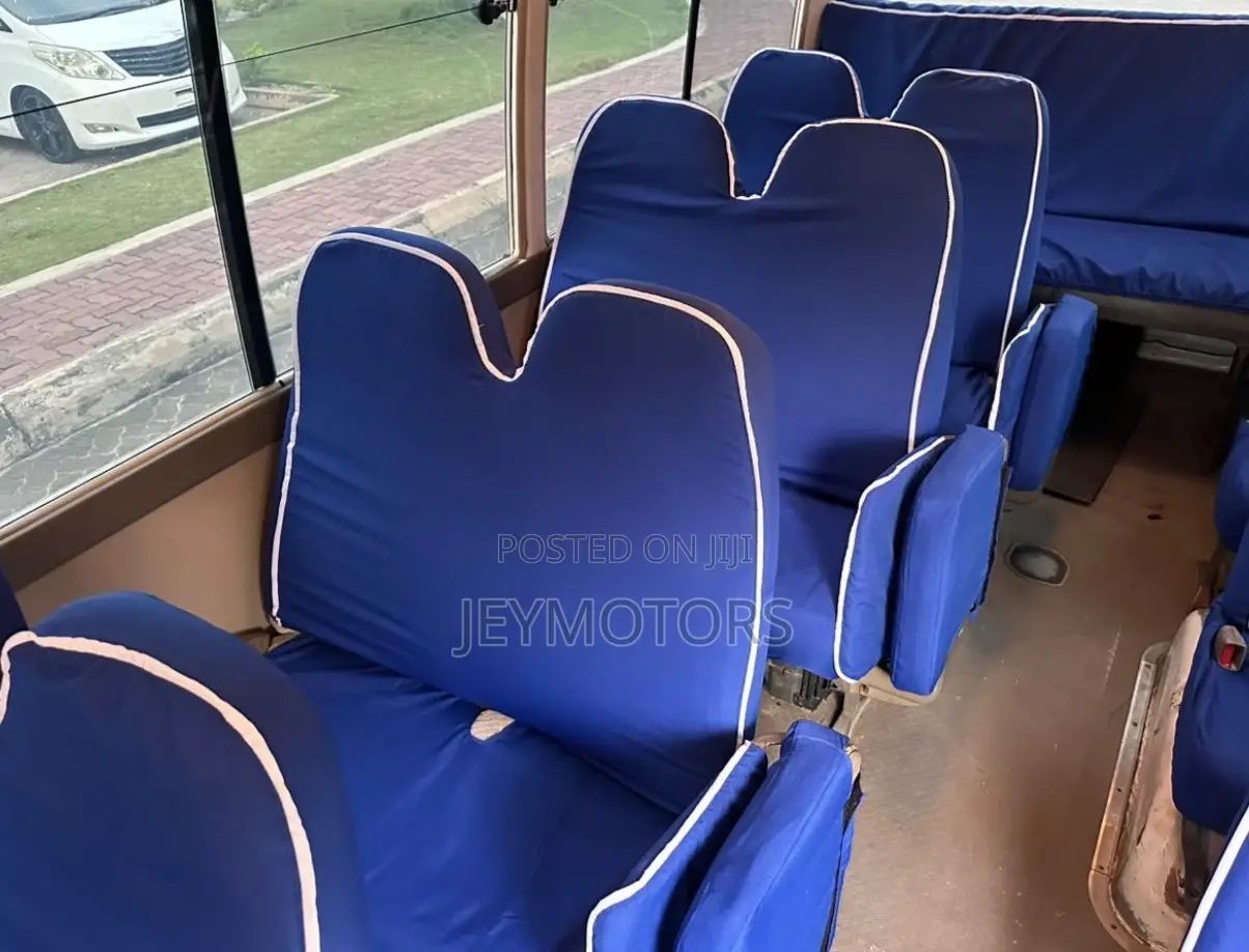 Toyota Coaster 2000 White