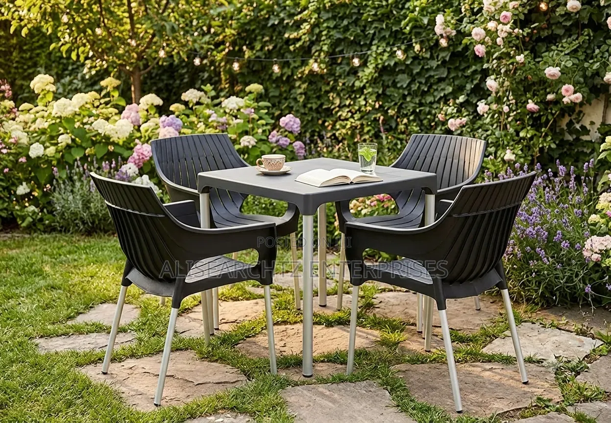 Set of 4 Chair Table