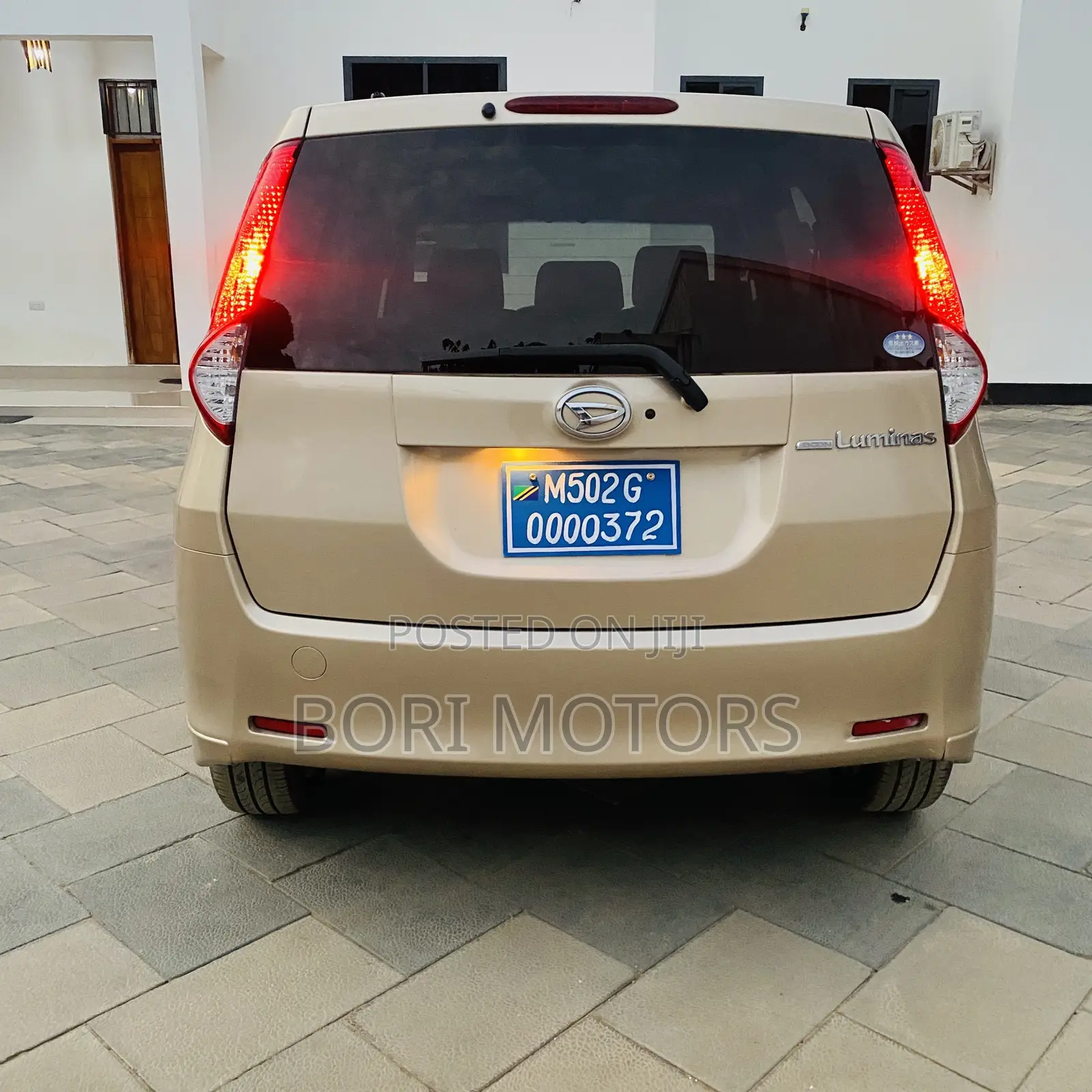 Toyota Passo Sette 2008 Gold