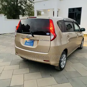 Toyota Passo Sette 2008 Gold