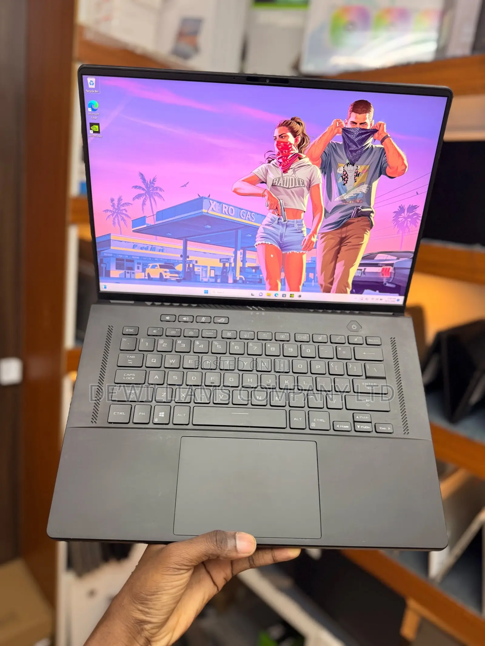 Laptop Asus ROG Zephyrus M16 16GB Intel Core i7 SSD 512GB