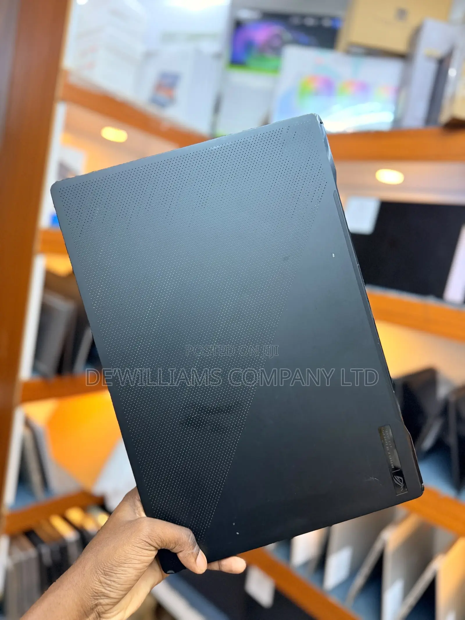 Laptop Asus ROG Zephyrus M16 16GB Intel Core i7 SSD 512GB