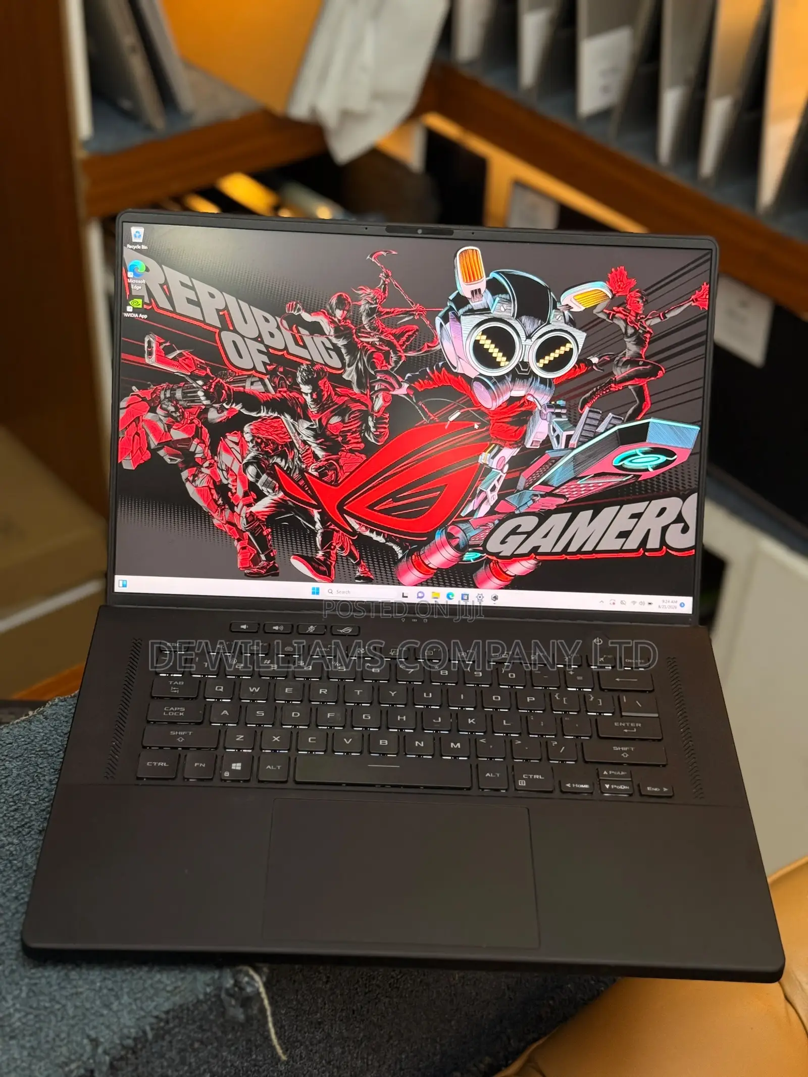 Laptop Asus ROG Zephyrus M16 16GB Intel Core i7 SSD 512GB