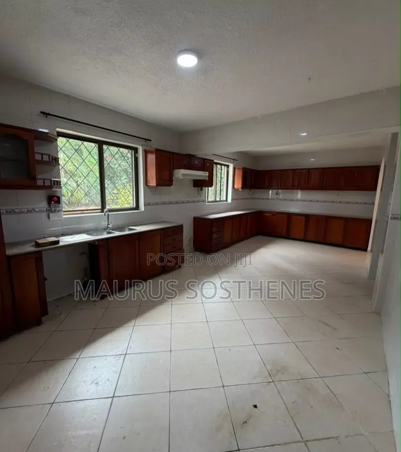 5bdrm House in Masaki for rent